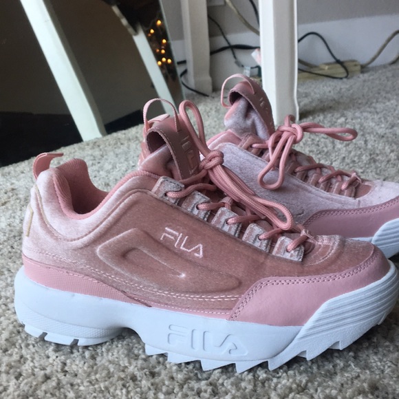 Pink Fila shoes size 8.5 in women’s - Picture 2 of 5